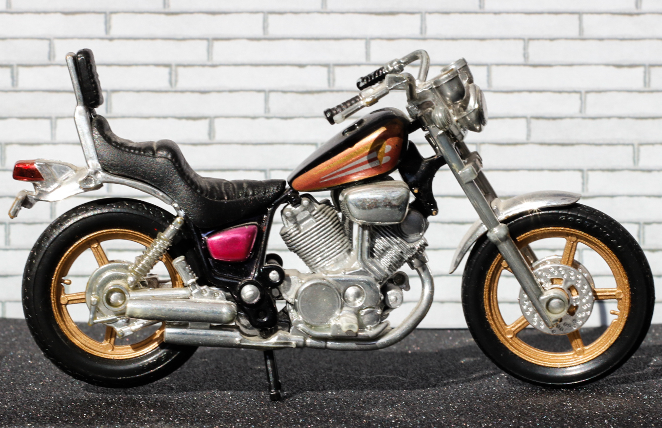 Maisto Yamaha XV1000 Virago